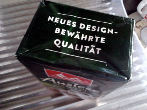 Foto einer Packung Kaffee der Marke 'Melitta Auslese' mit dem Aufdruck 'Neues Design, bewährte Qualität'.