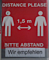 Distance please / 1,5 Meter / Bitte Abstand halten
